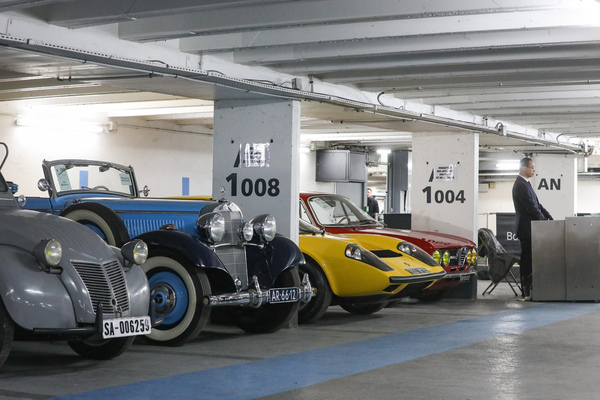 Bild: Vom Citroën 2 CV, über Mercedes-Benz, bis Ligier und Alfa Romeo - Bonhams Paris Versteigerung 2025