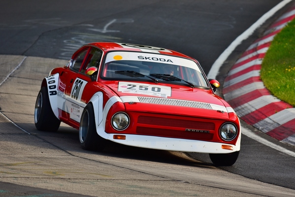 Bild: Vom ŠKODA 200 RS wurden 1974 nur zwei Exemplare gebaut. Der Prototyp bereitete den Weg für den erfolgreichen ŠKODA 130 RS.