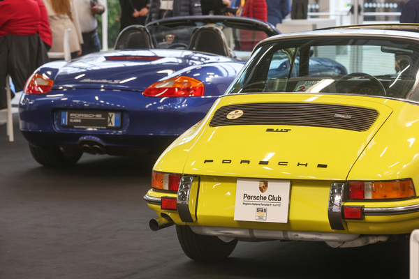 Von den Gusseisernen zu den modernen Sammlern: Porsche 911 T Targa und Porsche Boxster - 42. Auto e Moto d'Epoca 2025