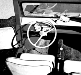 Von innen sieht der NSU Ramses grösstenteils wie der NSU Prinz aus, aber das Kleid hat dennoch typisch ägyptische Anleihen. Von innen sieht der NSU Ramses grösstenteils wie der NSU Prinz aus, aber das Kleid hat dennoch typisch ägyptische Anleihen.