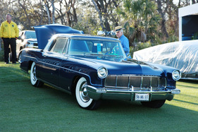 Von ruhiger Hand stilvoll gezeichnet gegen den Flossen-Wahn - bezaubernd schlichter 1956er Lincoln Continental Mark II.