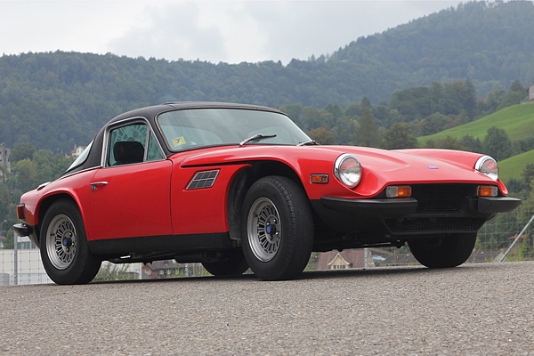 Von schräg vorne - TVR 2500M (1974)