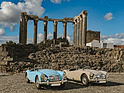 Bild: Vor dem Diana-Tempel in Évora – Vintage Tours