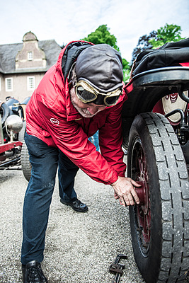 Vorbereitungen für den Start mit vollem Körpereinsatz