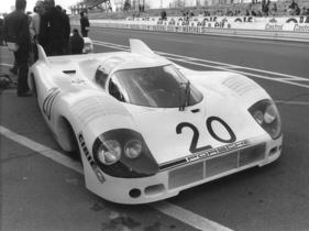 Vorderansicht der Porsche 917 'Sau' in Le Mans 1971