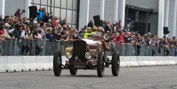 Vorkriegs-Fiat auf dem Rundkurs - Klassikwelt Bodensee 2016