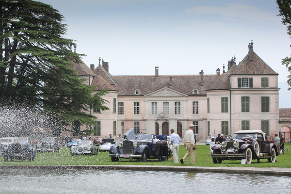 Bild Vorkriegs-Preziosen beim Schlossbrunnen - Concours d'Elégance Suisse "spéciale" 2021 in Coppet