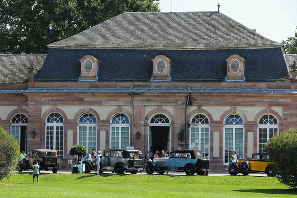 Vorkriegs-Rolls-Royce-Klassiker direkt beim Schloss - 20. ASC Classic-Gala Schwetzingen 2024