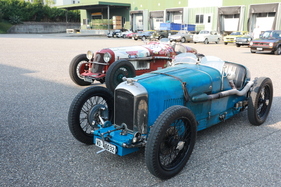 Vorkriegs-Sportwagen aus Frankreich und Italien: Amilcar C6 (1926) und Maserati 26M (1928) - Oldtimer Grand Prix Safenwil 2025