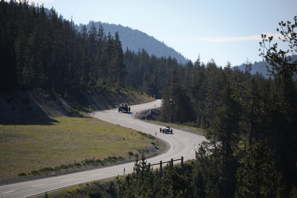 Vorkriegs-Sportwagen und Limousinen am Ofenpass - Stelvio Rally - British Classic Car Meeting 2019