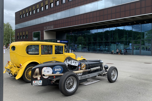 Image: Pre-war cars "Harder than Steel" in front of the halls - Swiss Classic World Lucerne 2024