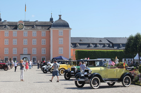 Vorkriegsklassiker vor dem Schloss - Classic-Gala Schwetzingen 2021 Vorkriegsklassiker vor dem Schloss - Classic-Gala Schwetzingen 2021