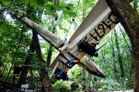 Vorsicht Flugzeug! - Autoskulpturenpark Neandertal