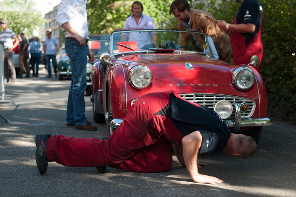 Wagenabnahme - Blick unter das Auto - RAID Suisse-Paris 2015