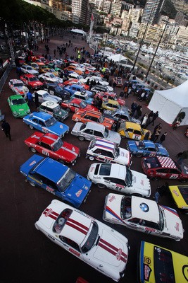 Wagenpark an der Rallye Monte Carlo Historique 2015