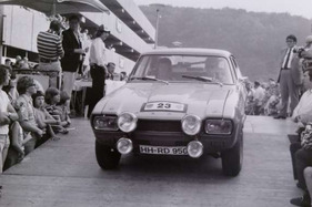 Walter Röhrl beim Etappenstart in Wolfsburg 1972 an der Olympia Rallye 1972