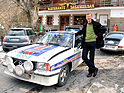 Walter Röhrl besuchte in der Mittagspause in San Romolo neben der AvD-Histo-Monte auch seinen Ex-Einsatzwagen Ascona 400 - an der AvD-Histo-Monte 2012