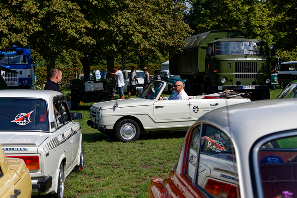 Wartburg 353 400 Kübelwagen (1970) , Was kommt denn da Exotisches angefahren? – OMMMA 2023