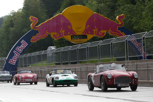 Warten auf die Startfreigabe auf dem Salzburgring - Impressionen vom Gaisbergrennen 2014
