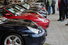 Wassergekühlte Porsche in der Überzahl? Hier eine Reihe 996-Modelle - 42. Auto e Moto d'Epoca 2025