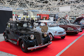 Welcher ist wohl teurer? Die Limousine oder das Strandauto von Fiat? - 42. Auto e Moto d'Epoca 2025