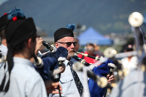 Wenn der Druck stimmt, dann trötet die Pfeife ganz schön ... - British Car Meeting BCM in Mollis 2019