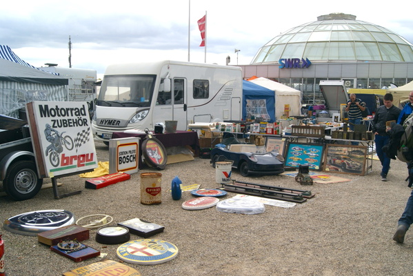 Wer nur grössere Objekte anbot, baute gar nicht erst einen Tisch auf – Veterama Mannheim 2022