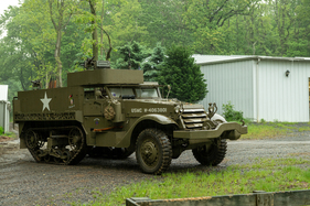 White M3A1 Half-Track (1943) - als Lot 173 an der RM Sotheby's Hershey Versteigerung 2025