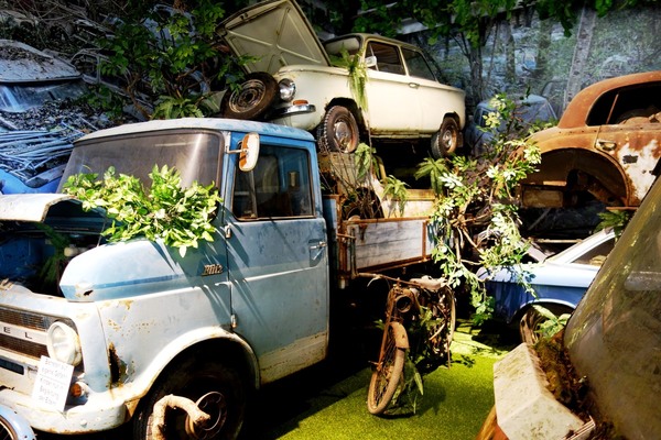 Wie ein Autofriedhof - Oldtimermuseum "Zylinderhaus"