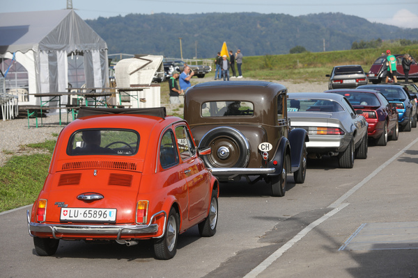 Wilde Mischung mit Fiat 500 L, Vorkriegs-BMW und amerikanischen Muscle Cars - 8. Lägern Classic 2025