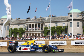 Williams FW14B von 1991 vor dem Goodwood House - Goodwood Festival of Speed 2025 Williams FW14B von 1991 vor dem Goodwood House - Goodwood Festival of Speed 2025