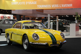 Willys Interlagos (1964) - Lizenzversion des Alpine A110 in Brasilien auf dem Stand von Alpine/Renault - Rétromobile 2015