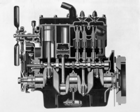 Willys Jeep (1945) - der früher Vierzylinder mit stehenden Ventilen