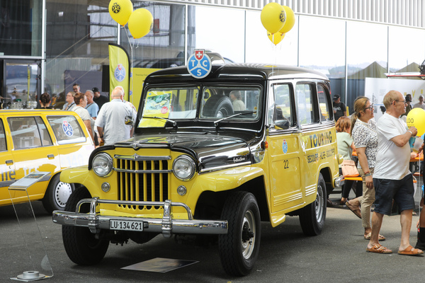 Bild: Willys Jeep 4x4 (1955) - Im Einsatz beim TCS von 1955 bis 1960 - Old Wheels Biel-Bienne 2025