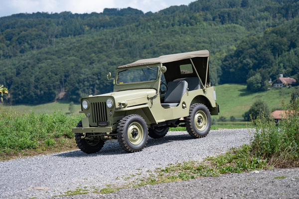 Bild: Willys Jeep CJ-3B (1962) - als Lot 26 an der Versteigerung "Klassische Automobile & Motorräder" der Oldtimer Galerie in Toffen am 18. Oktober 2025