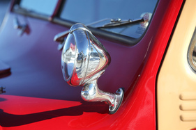 Willys Jeep Station Wagon (1951) - Suchscheinwerfer, von innen bedienbar