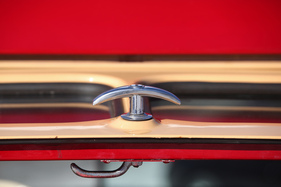 Willys Jeep Station Wagon (1951) - die Heckklappe kann von innen und aussen entriegelt werden