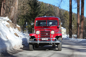 Willys Jeep Station Wagon (1951) - mit 1,79 Metern fast so hoch wie breit (1,95 Meter)