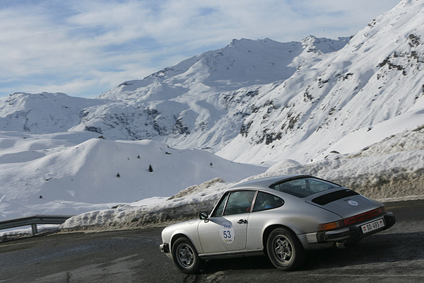 Image: Winter RAID 2011 - Porsche 911 (1977)