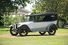 Image: Winton Six-33 Seven-Passenger Touring (1916) - as lot 242 at the RM/Sotheby's auction in Hershey 2015