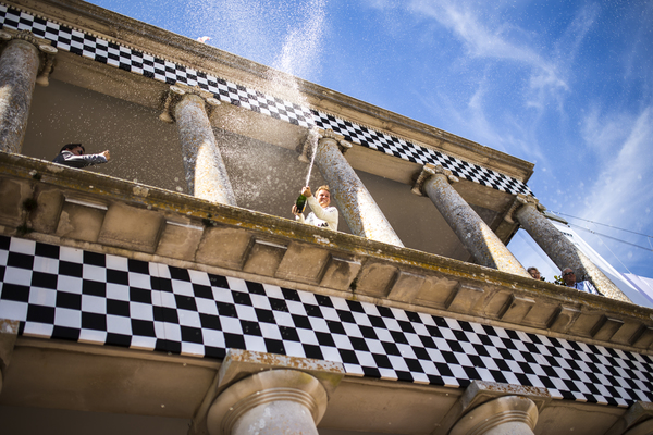 Wo Formel-1-Fahrer auftreten, darf die Champagnerdusche nicht fehlen! - Goodwood Festival of Speed 2017