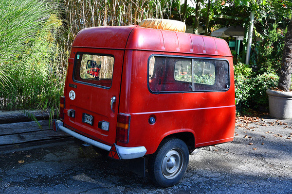 Wolf R4F6 Anhänger (1984) - als Lot 128 angeboten an der Versteigerung Oldtimer Galerie Toffen vom 16. Oktober 2021