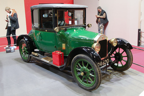 Wolseley Doctor Coupé (1922) - "une femme, une collection" - der älteste Wagen in der Sammlung von Julia Baldanza - Rétromobile Paris 2016