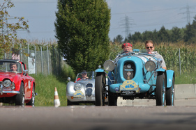 Oldtimer Grandprix Safenwil 2014 - brüllende Motoren im Industriegelände
