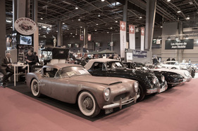 Woodill Wildfire (1955) - Kunststoff-Sportwagen mit Glasspar-Karosserie - an der Rétromobile Paris 2014