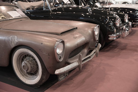 Woodill Wildfire (1955) - elegante Form, erinnert an den Thunderbird - an der Rétromobile Paris 2014