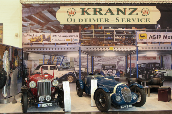 Image: Beautifully staged stand with pre-war beauties - seen at the Techno Classica 2016