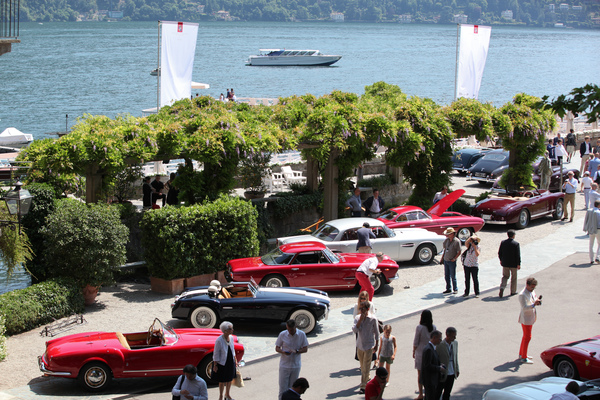 Wunderschöne Sport- und Tourenwagen im Park der Villa d'Este - Concorso d'Eleganza Villa d'Este 2017