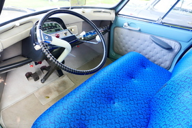 Wunderschöner Citroën Ami 6 mit restaurierter Innenausstattung. – Bockhorner Oldtimermarkt 2025