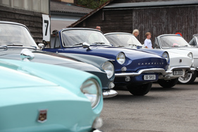 Wurde gerne in Pastellfarben bestellt, der offenen Renault der Sechzigerjahre - OSMT Zug September 2015